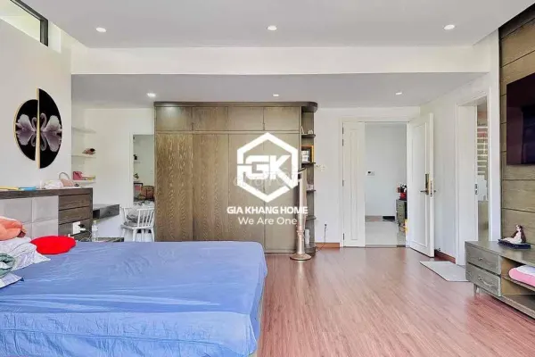 Дом, 3 спальни · 160 м² 8