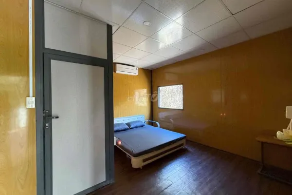 Дом, 3 спальни · 2000 м² 9