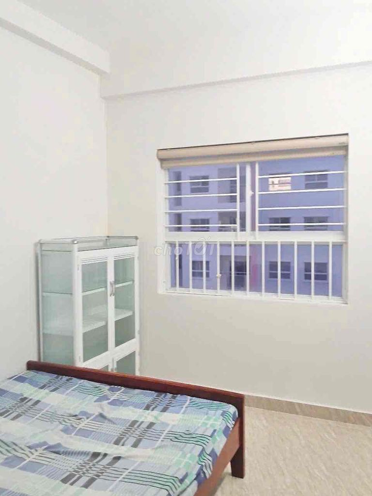 Квартира, 2 спальни · 60 м² 2