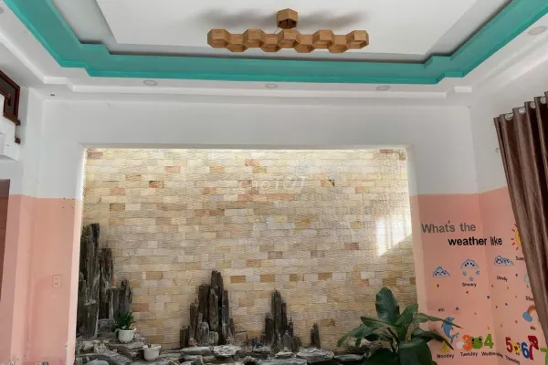 Дом, 4 спальни · 300 м² 5