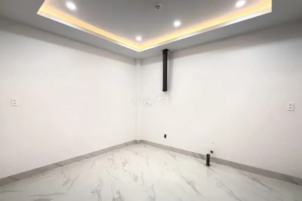 Дом, 4 спальни · 100 м² 4