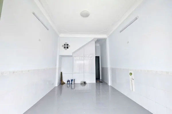Дом, 4 спальни · 85 м² 3