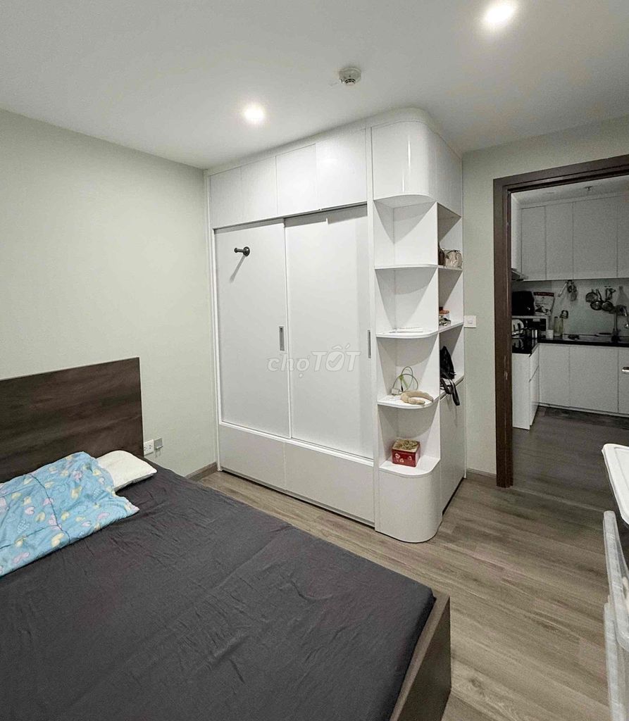 Квартира, 2 спальни · 60 м² 2