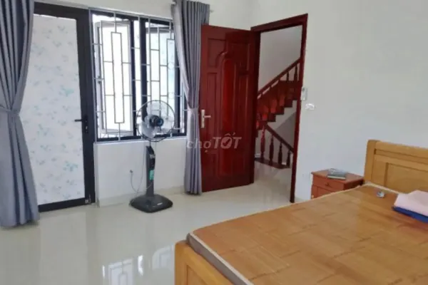 Дом, 4 спальни · 250 м² 4
