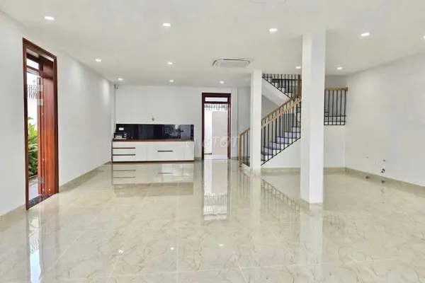 Дом, 2 спальни · 200 м² 3