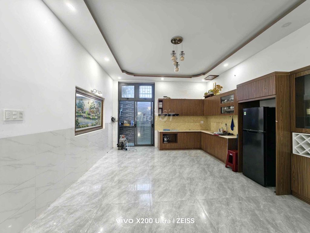 Дом, 7 спален · 110 м²