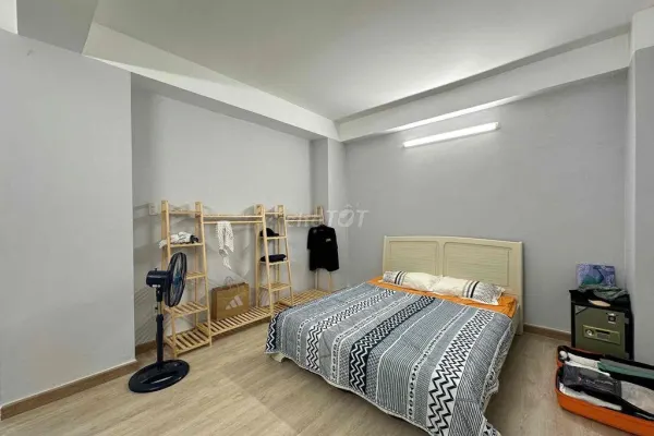 Квартира, 2 спальни · 76 м² 3