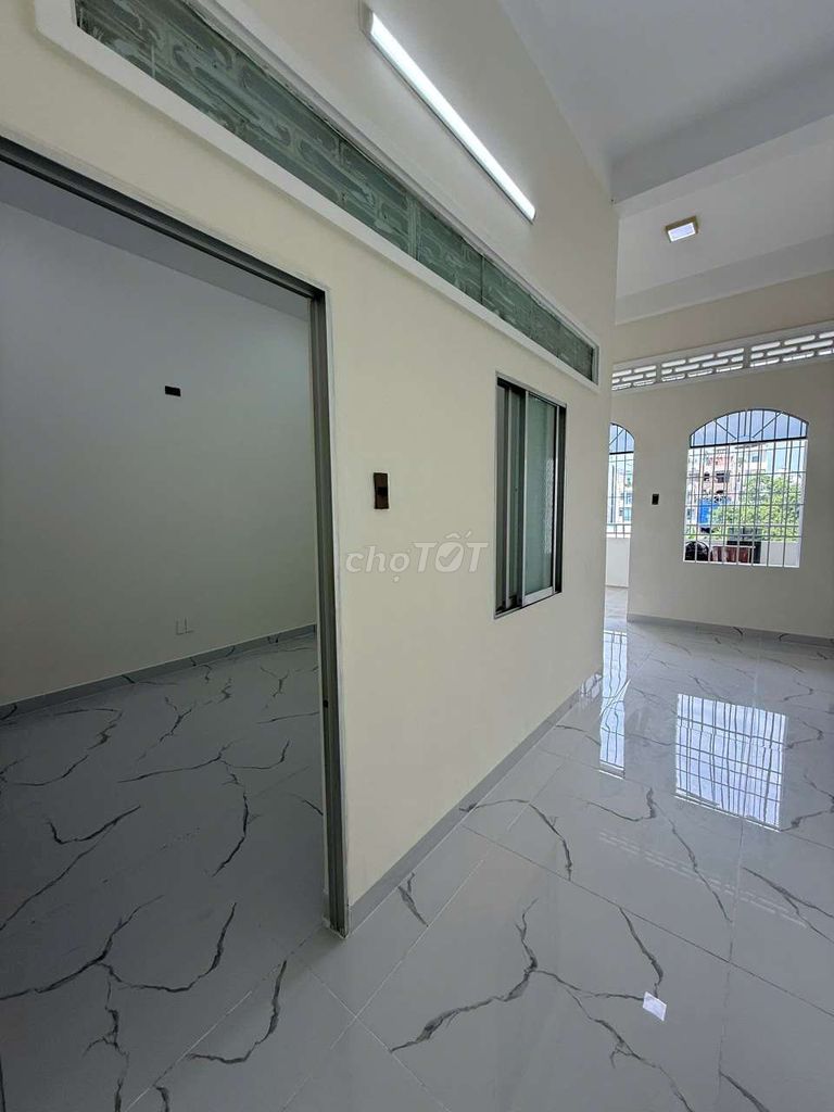 Дом, 5 спален · 106.9 м² 5