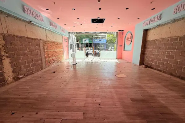 Квартира, 1 спальня · 80 м²