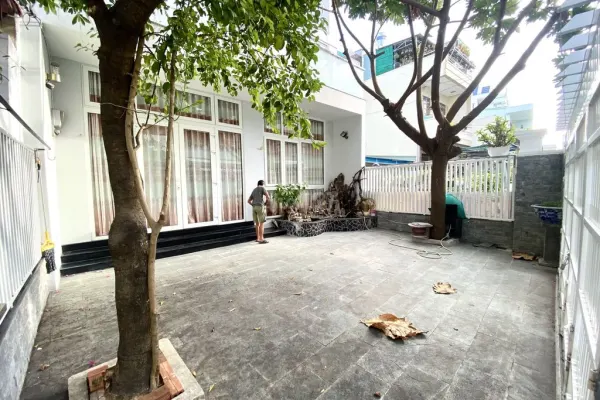 Дом, 6 спален · 100 м² 5