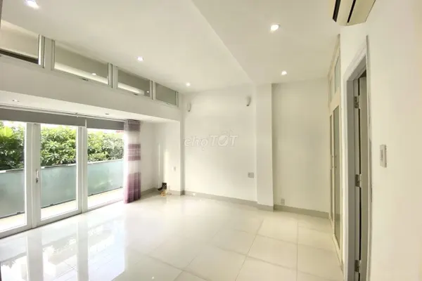 Дом, 6 спален · 100 м² 10