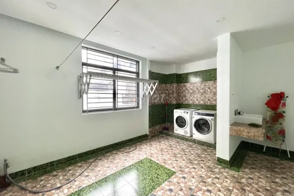 Дом, 4 спальни · 100 м² 10