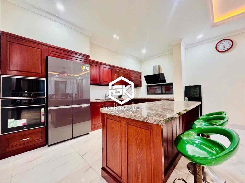 Дом, 4 спальни · 150 м² 6