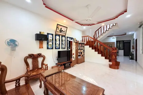 Дом, 4 спальни · 120 м² 3