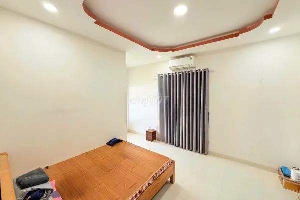 Дом, 4 спальни · 120 м² 9