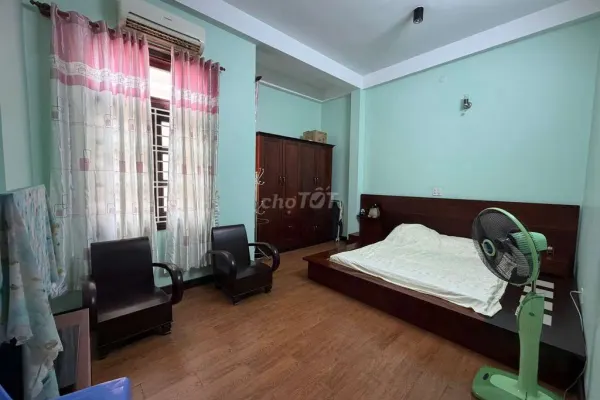 Дом, 4 спальни · 80 м² 4