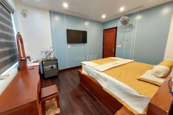 Дом, 4 спальни · 180 м² 6