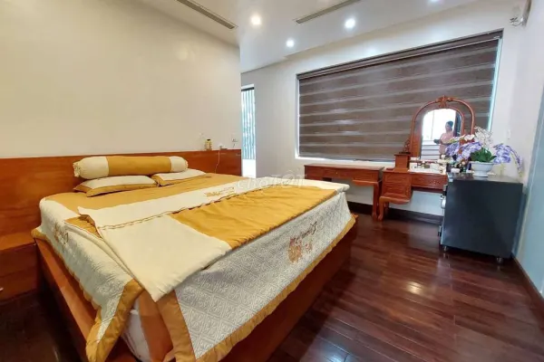 Дом, 4 спальни · 180 м² 7