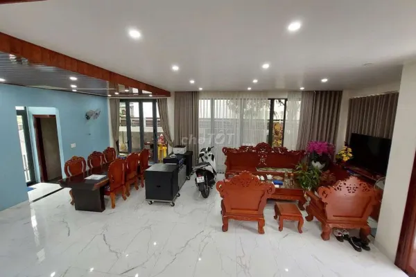 Дом, 4 спальни · 180 м² 10