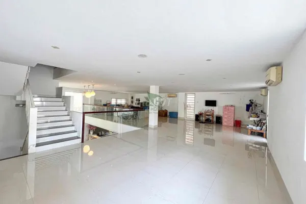 Дом, 7 спален · 450 м² 7