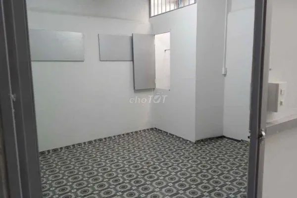 Дом, 3 спальни · 100 м²