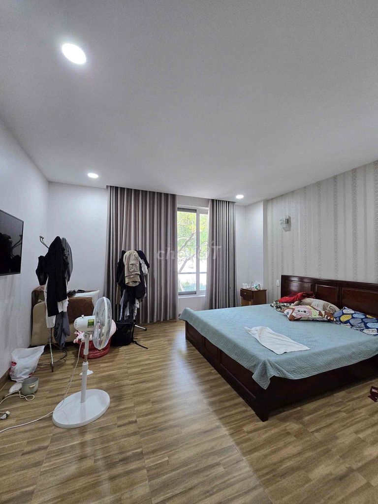 Дом, 3 спальни · 120 м² 4