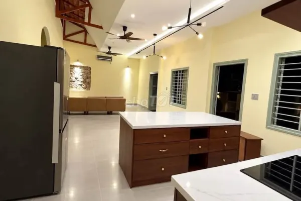 Дом, 3 спальни · 400 м² 3