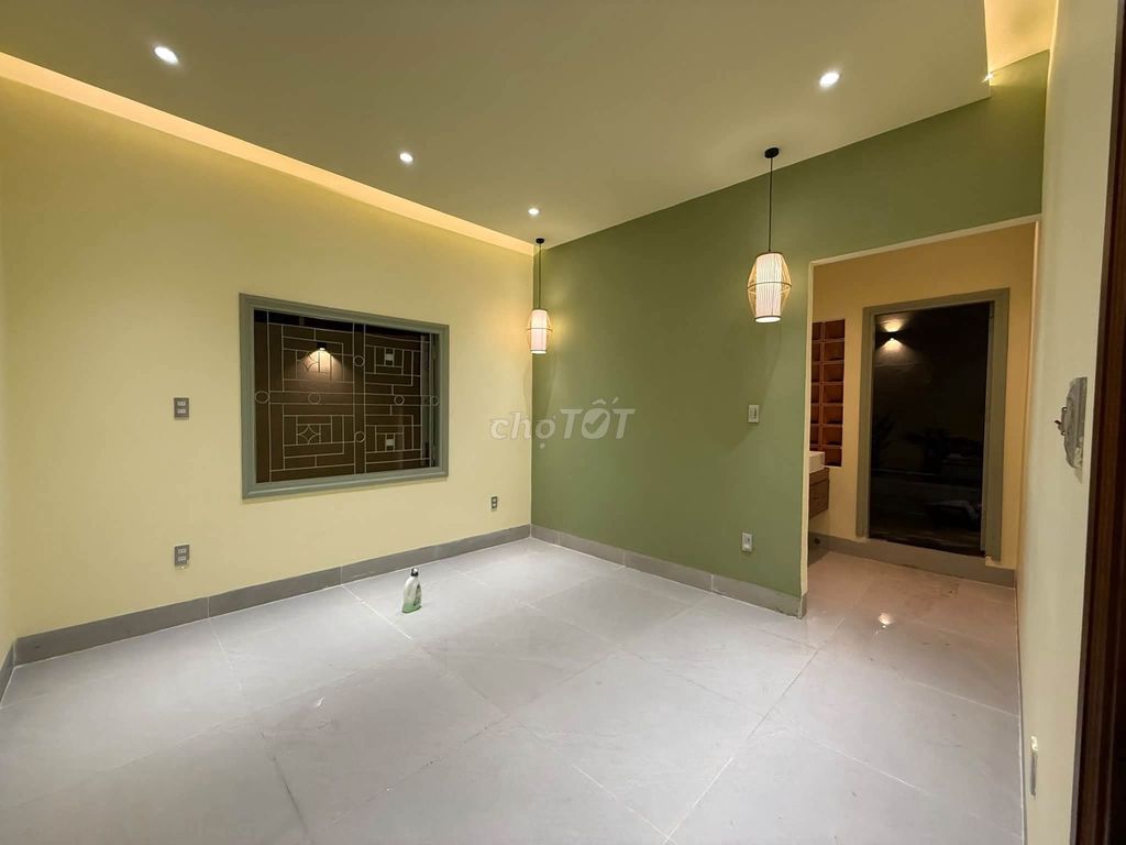 Дом, 3 спальни · 400 м² 6