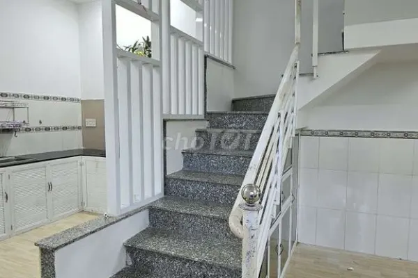Дом, 3 спальни · 120 м² 6