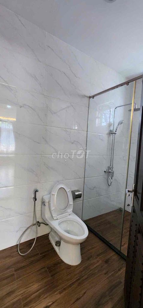 Дом, 3 спальни · 300 м² 6