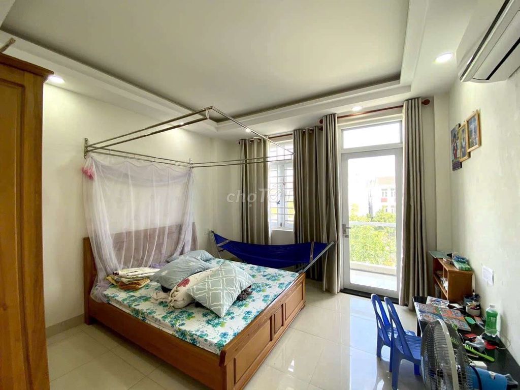 Дом, 4 спальни · 60 м² 5