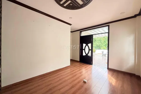 Дом, 3 спальни · 200 м² 9