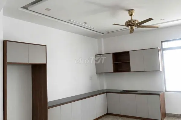 Дом, 4 спальни · 100 м² 5