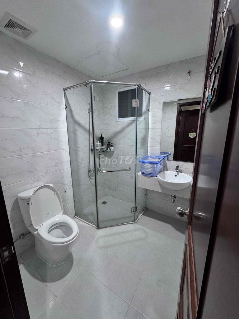 Квартира, 2 спальни · 69.9 м² 4