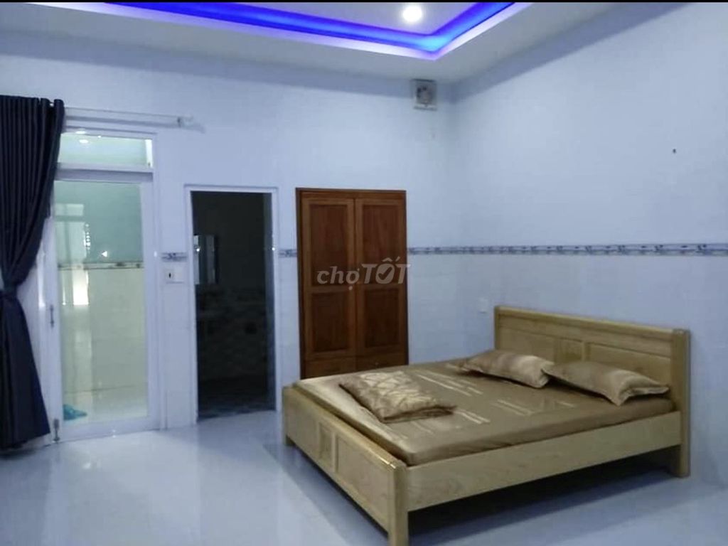 Дом, 5 спален · 100 м² 5