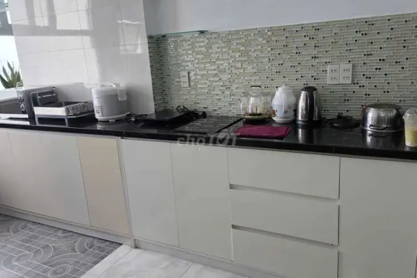 Квартира, 3 спальни · 90 м² 2