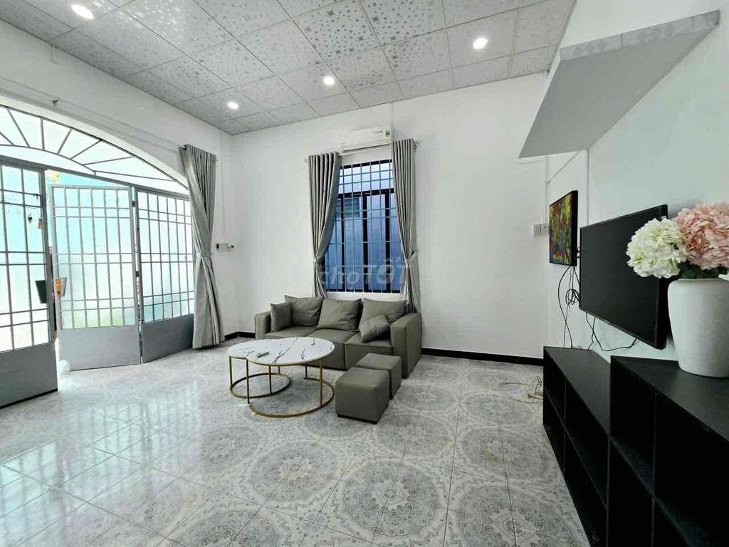 Дом, 2 спальни · 160 м² 2