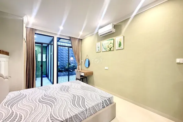 Квартира, 2 спальни · 90 м² 8