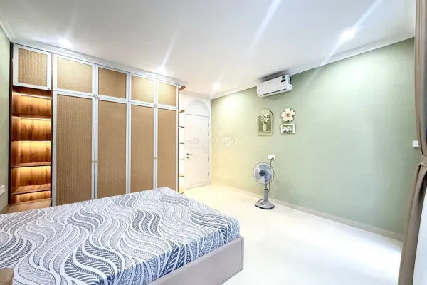 Квартира, 2 спальни · 90 м² 10