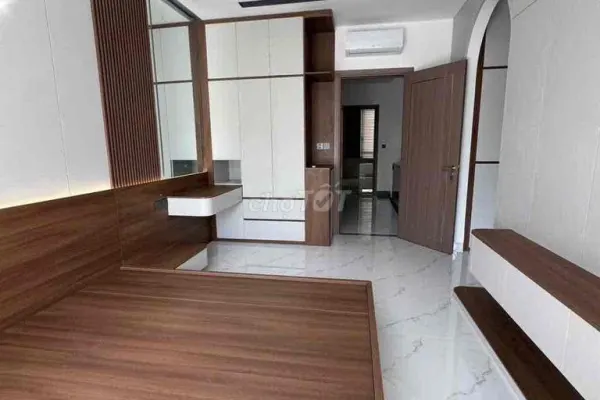 Дом, 4 спальни · 75 м² 4