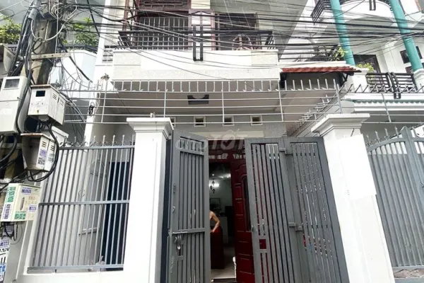 Дом, 3 спальни · 70 м²