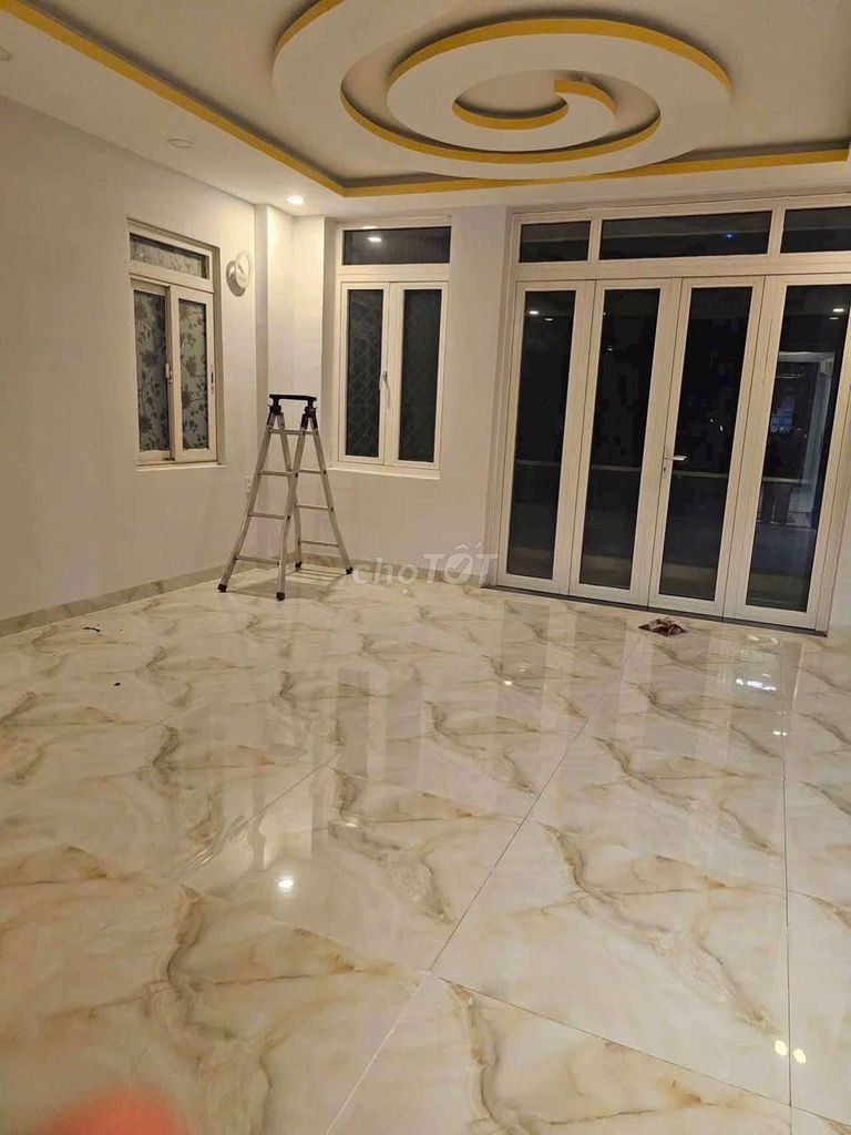 Дом, 5 спален · 100 м² 6