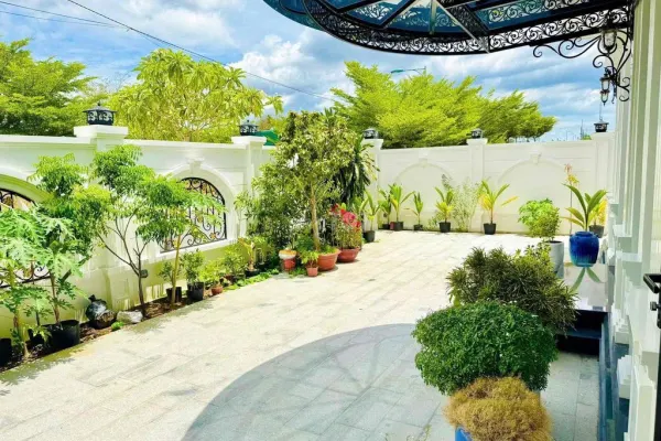Дом, 6 спален · 330 м² 8