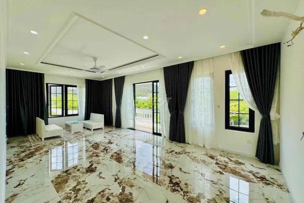 Дом, 6 спален · 330 м² 9