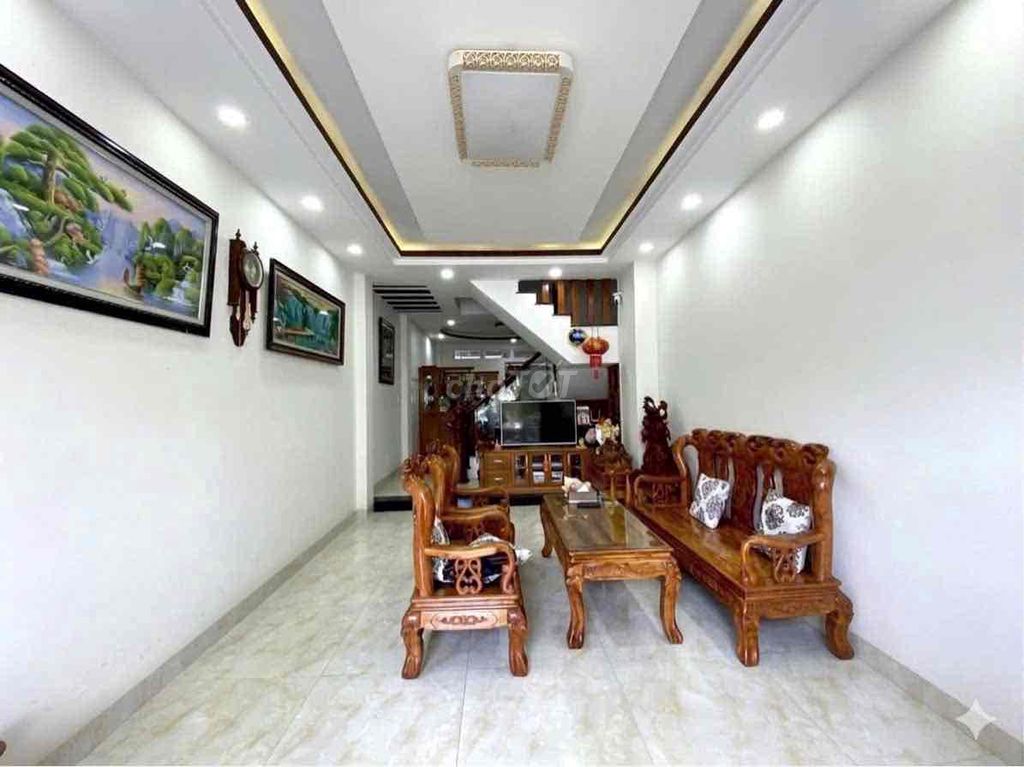 Дом, 4 спальни · 60 м² 3