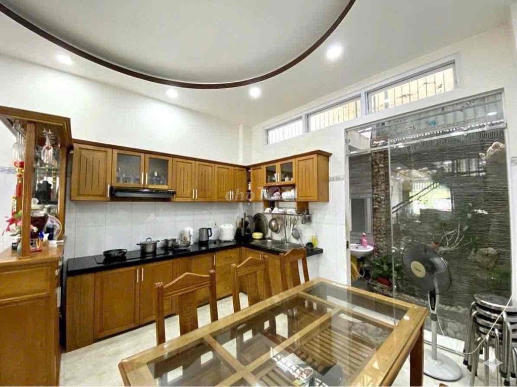 Дом, 4 спальни · 60 м² 6