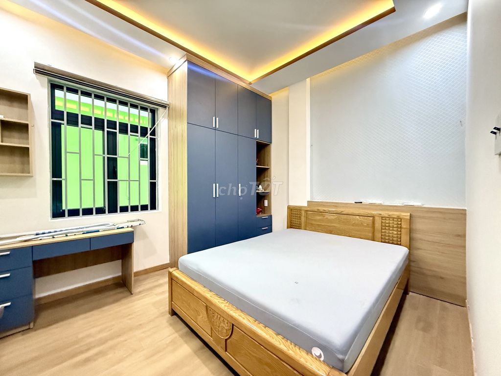 Дом, 4 спальни · 110 м² 6