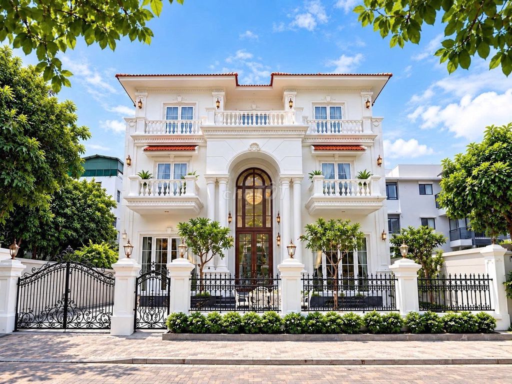 Дом, 6 спален · 360 м²