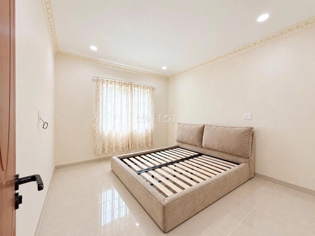 Дом, 6 спален · 360 м² 7