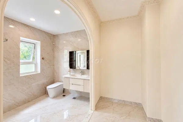 Дом, 6 спален · 360 м² 10